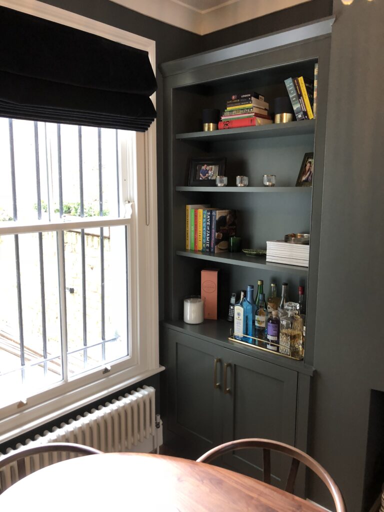 Made to measure alcove